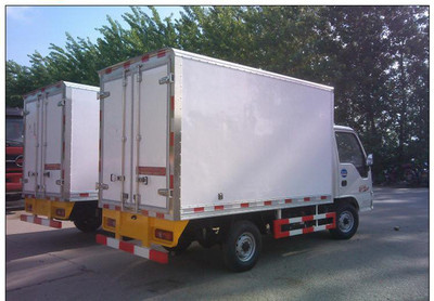 冷藏車(chē)報(bào)價(jià)及選購(gòu)指南 江淮冷藏車(chē)與食品運(yùn)輸車(chē)全面解析