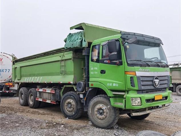 新型環(huán)保渣土運(yùn)輸車(chē)的亮相與管理提升