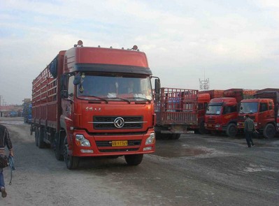 貨運代理雙翼 零擔與整車運輸業務的深度解析