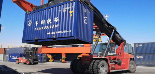 哈鐵推出敞頂箱貨運新產品，精準助力企業復工復產